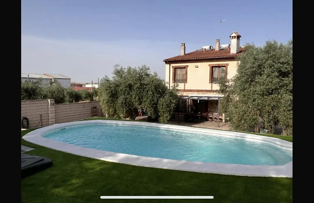 Casa Rural El Olivar de Valdefuentes-1